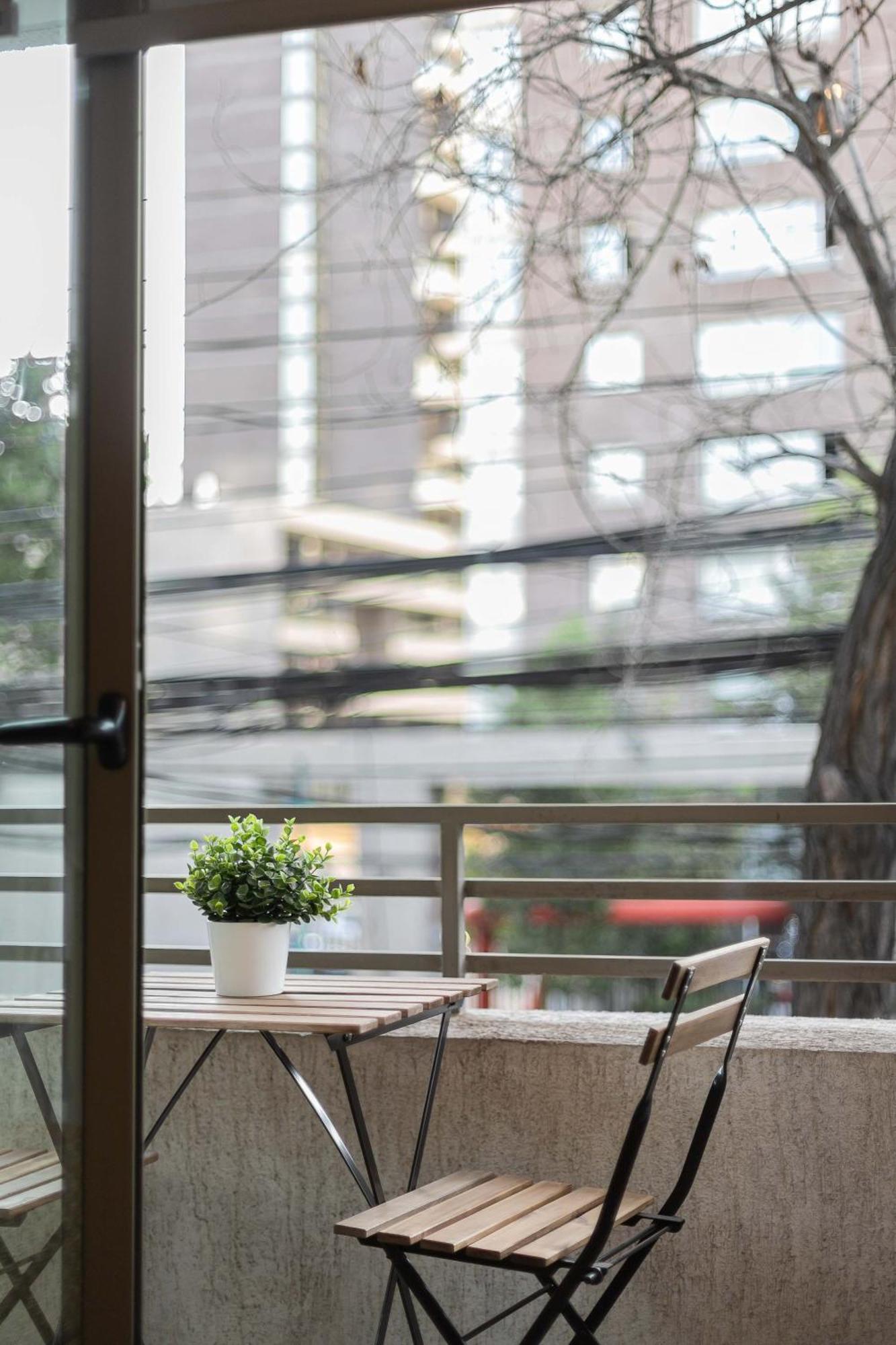 Uncover The Hidden Gems Of Barrio Italia Apartamento Santiago